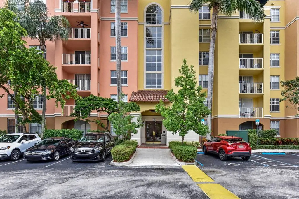 Aventura Apartment in Aventura