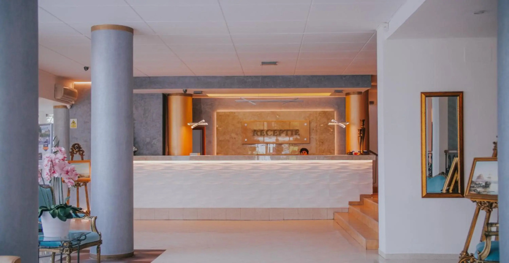 Hotel photo 2