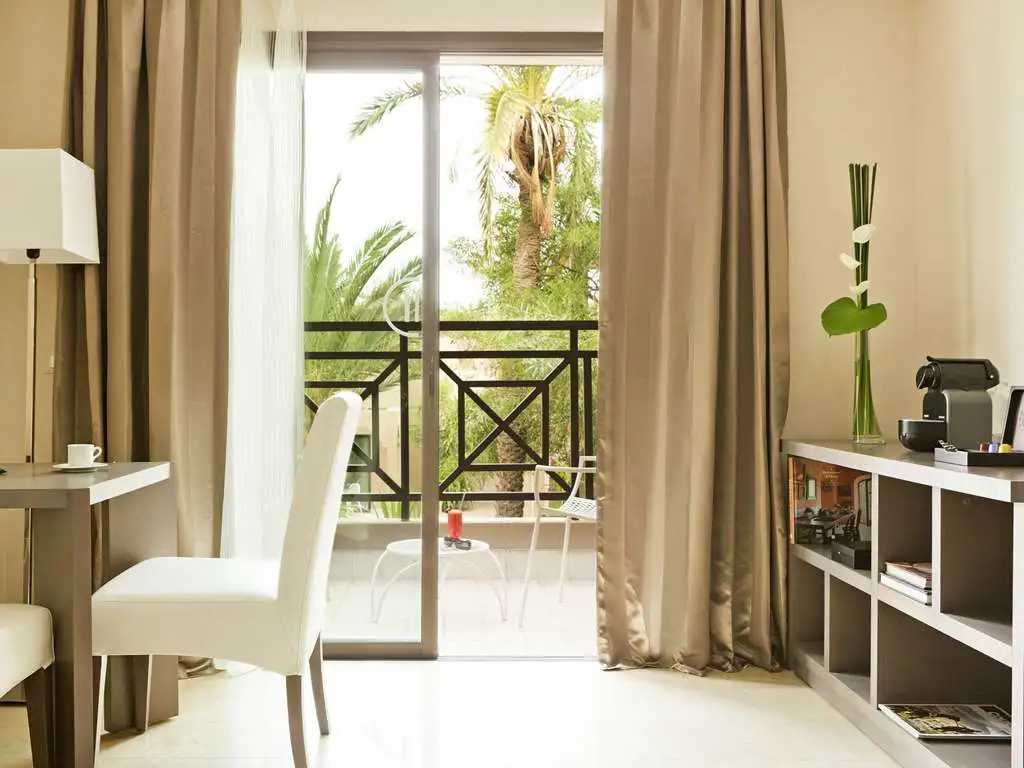 Balcony & Terrace