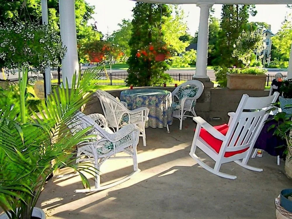 Chantry Breezes Bed & Breakfast
