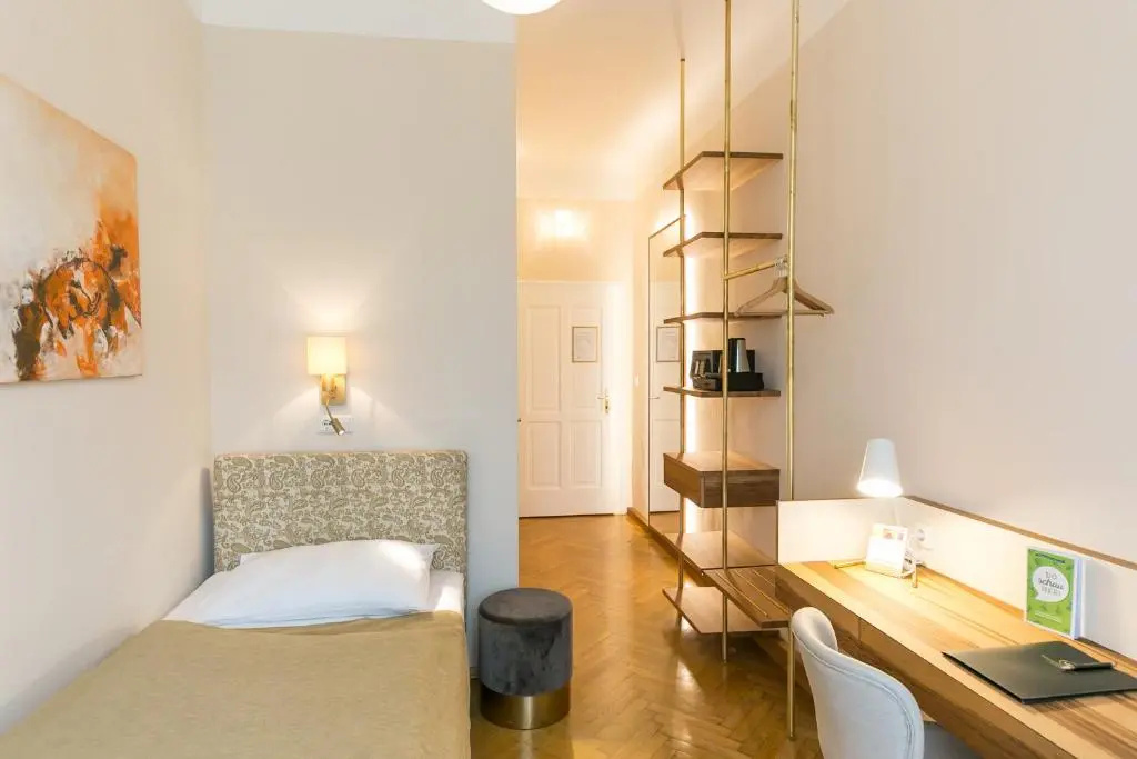 Stadthotel Zur Goldenen Krone - Chambres