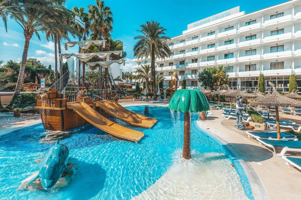 Beach & Waterfront