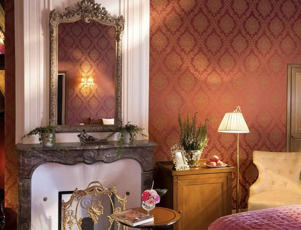 Comfort room
