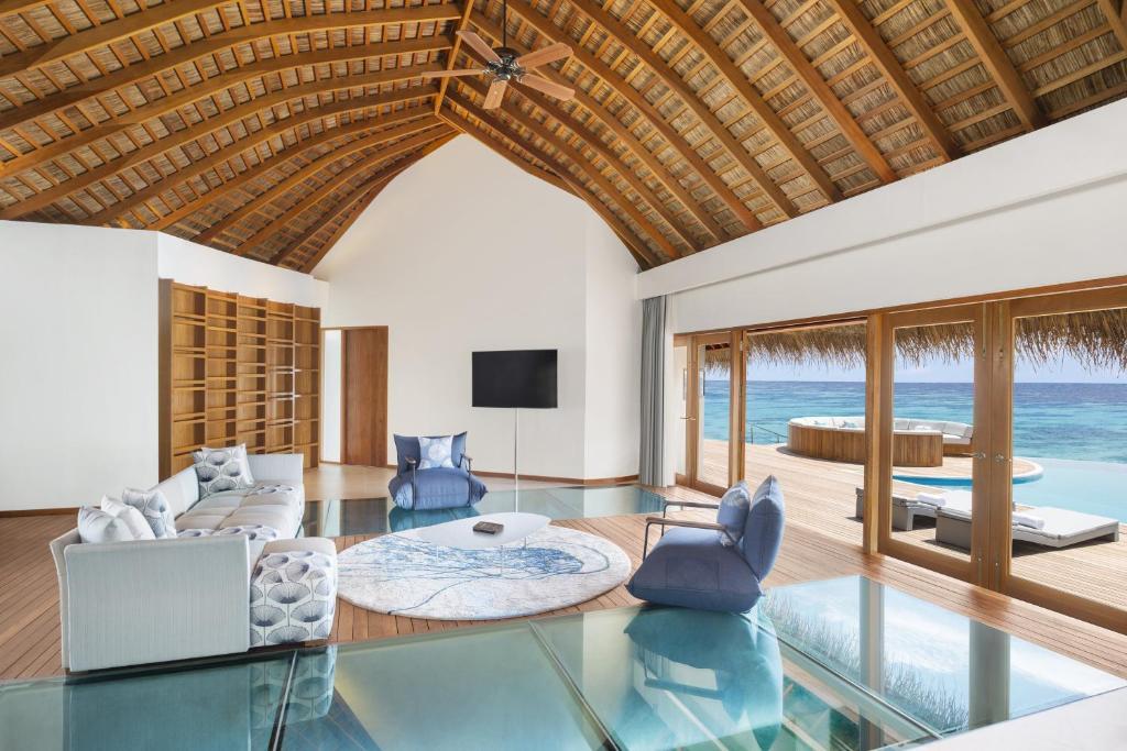 W Maldives