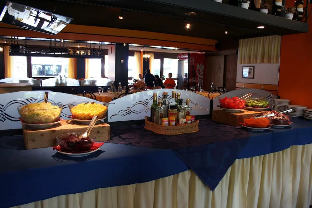 Hotel photo 11