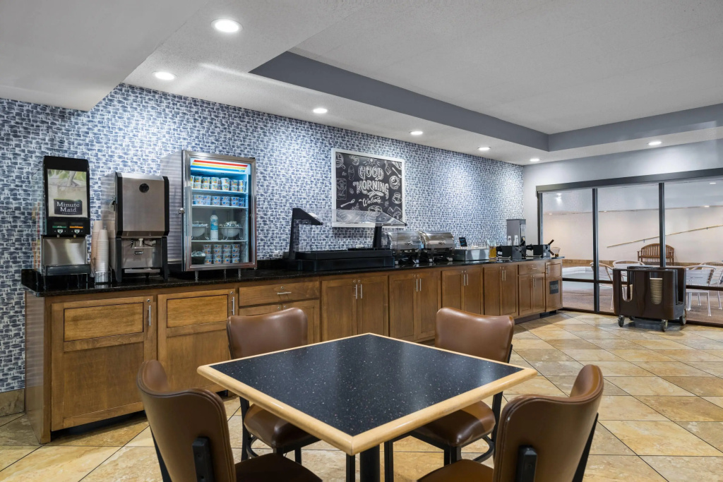 AmericInn by Wyndham Madison West - Général