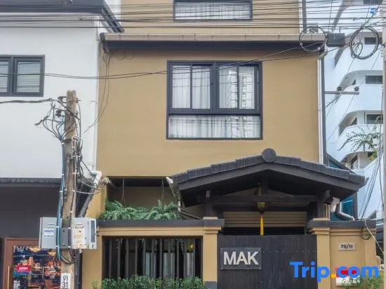 MAK Sukhumvit 15 Luxury 6 BR FreePrivateVan pickup