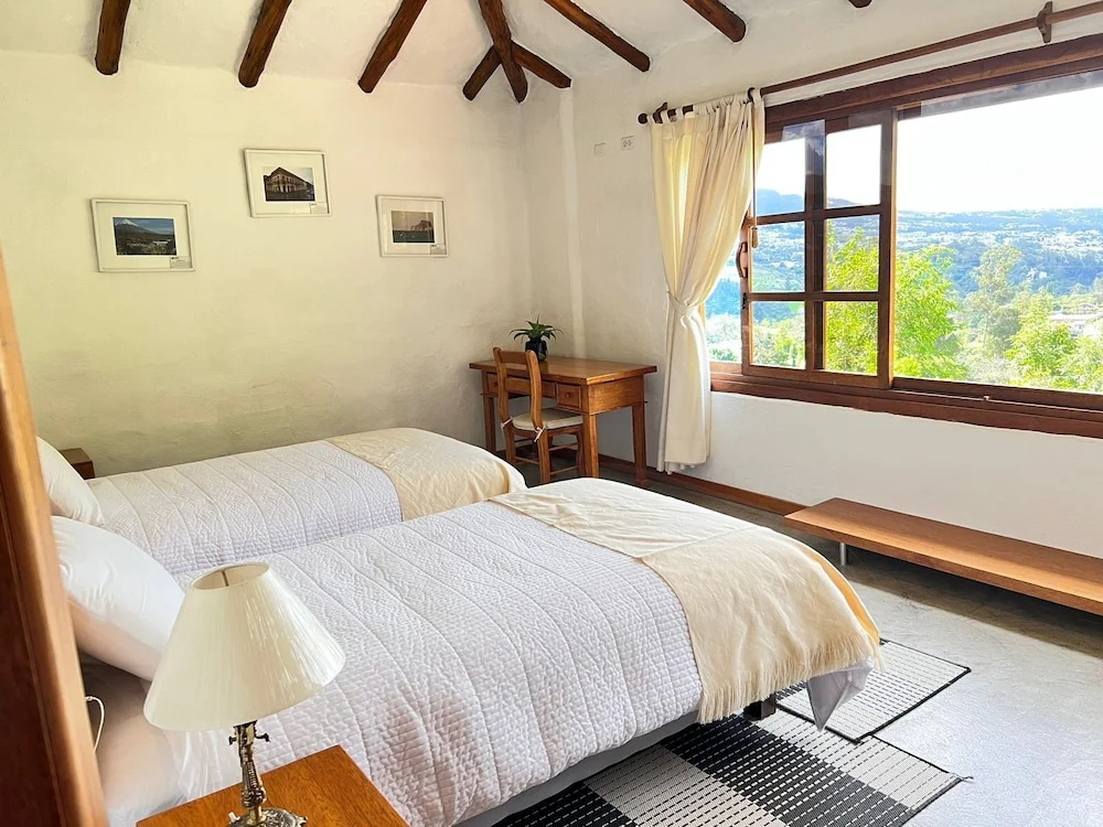 Standard Quadruple room with mountain view