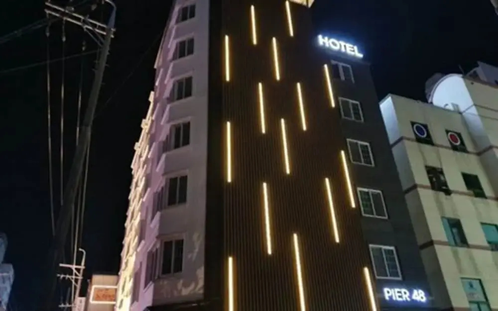 Hotel Pier 48