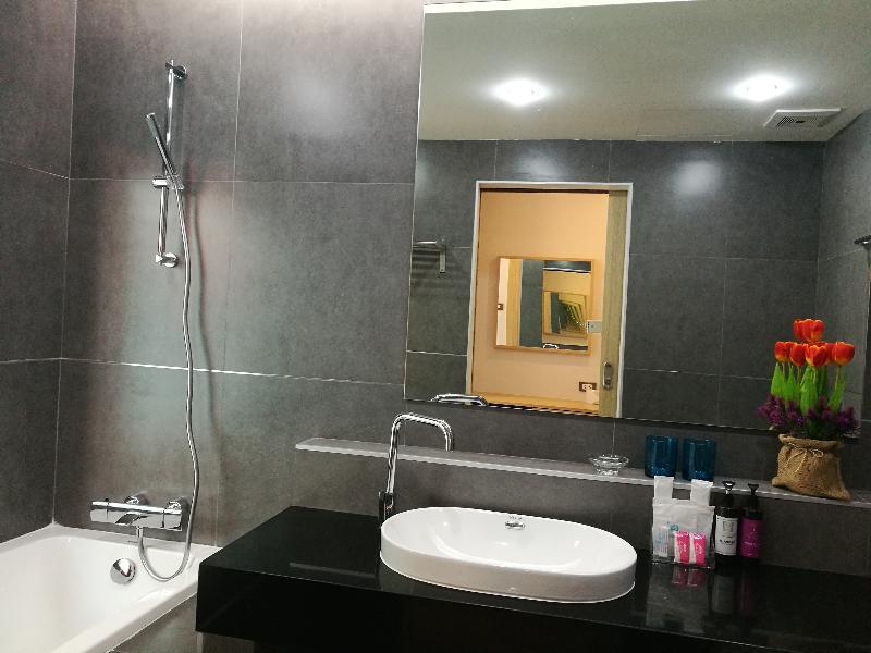 Вилла с 3 комнатами с балконом в Tropicana Pool Villa