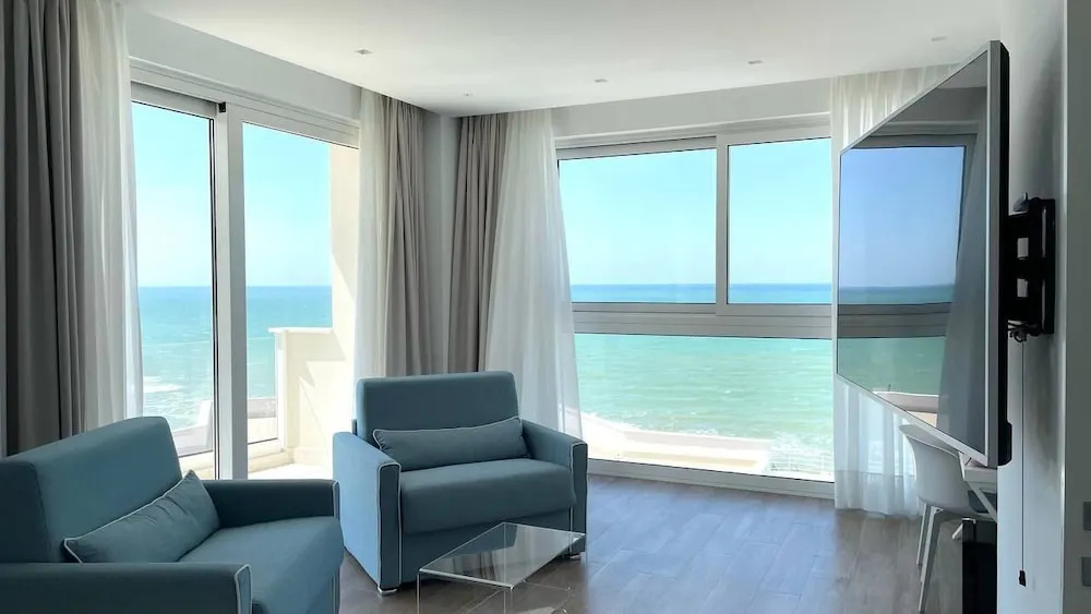 Junior Suite with balcony and with sea view