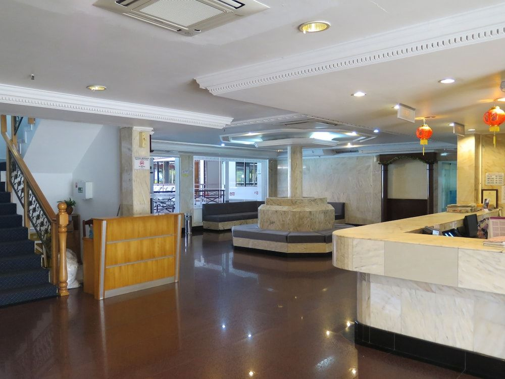 Lobby & Reception