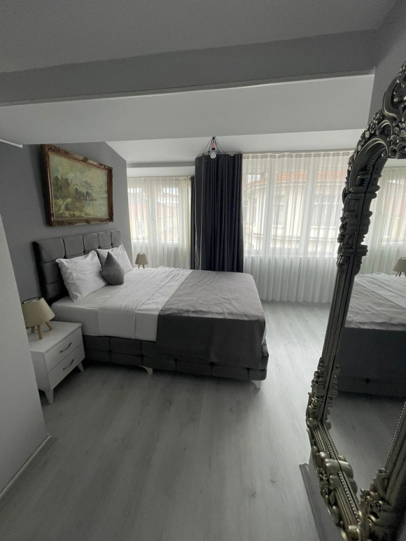 Old Mile Suites — 2