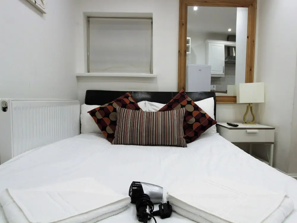 Leyton Rooms