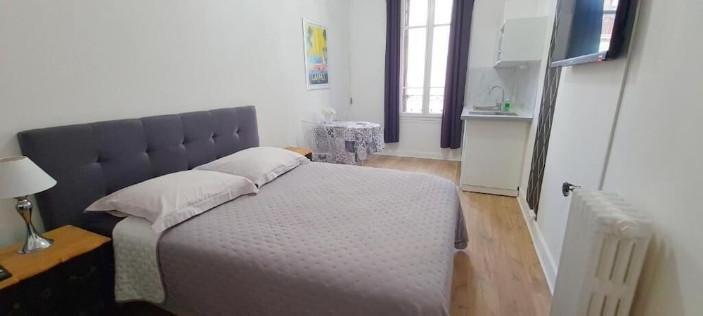 Super Economical Studio