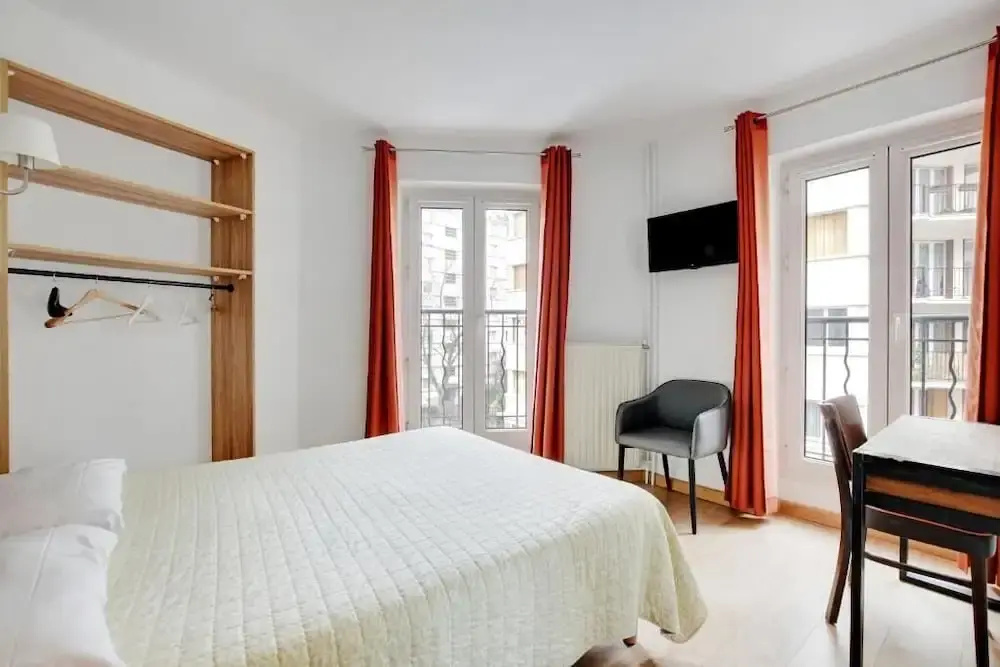 Voir la photo 3 — Hôtel Dauphine-Dijon Gare-Self Check In