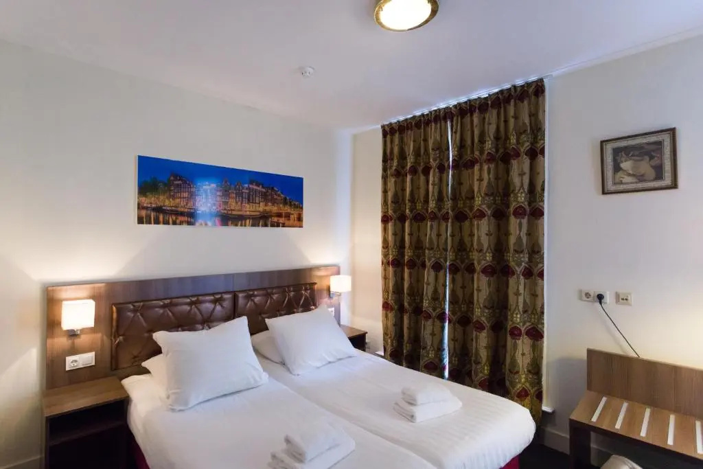 Standard Double room (twin beds)