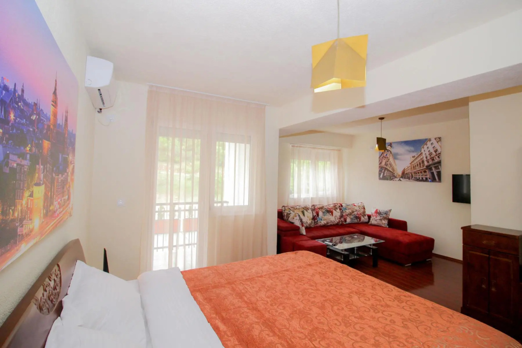 Hotel International