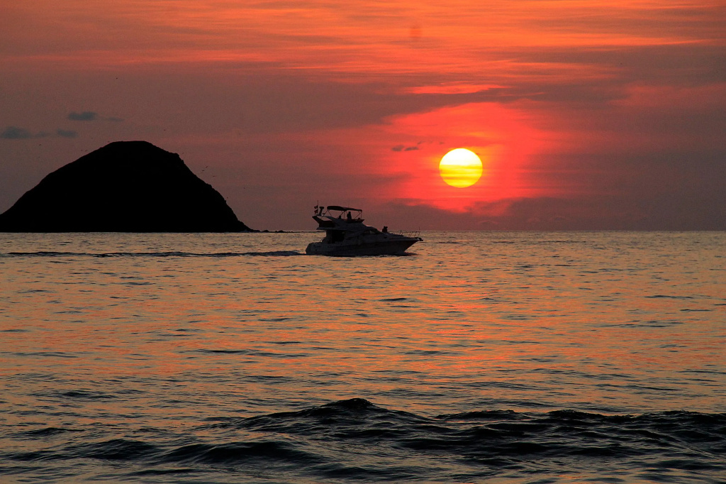 Beach & Waterfront