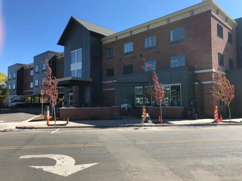 Country Inn & Suites by Radisson, Flagstaff Downtown, AZ - 3