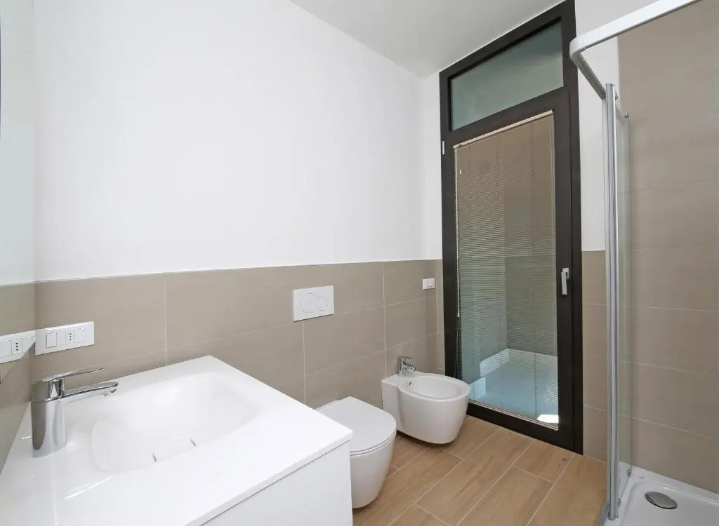 2 Bedrooms Apartment with lake view