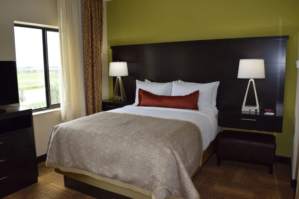 Staybridge Suites Tomball - Spring Area by IHG - Chambres