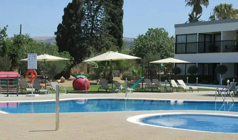 Royal Blue Hotel Paphos - фото 39