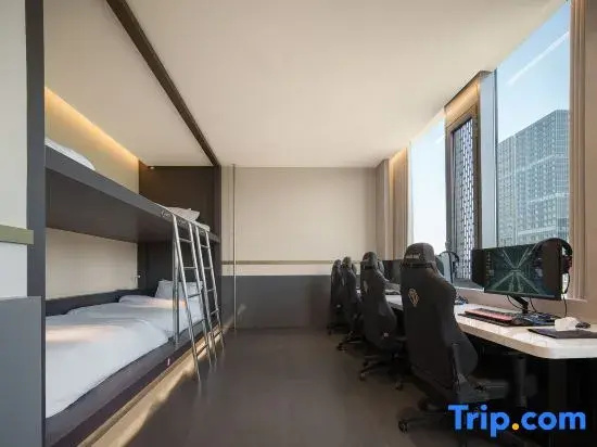 Bed in Dorm