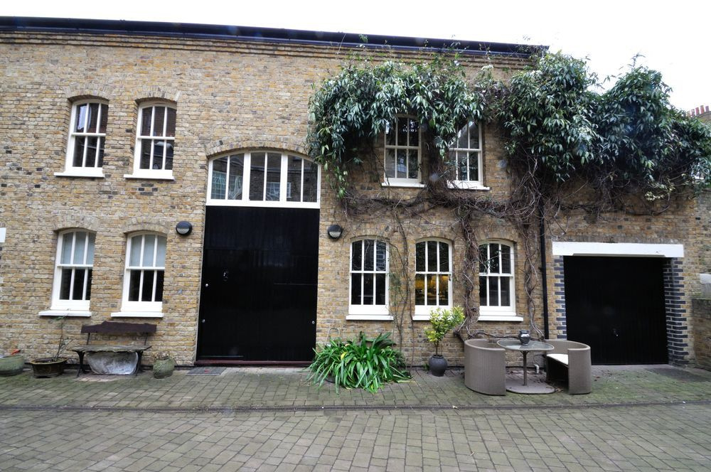 Veeve - Stable Mews