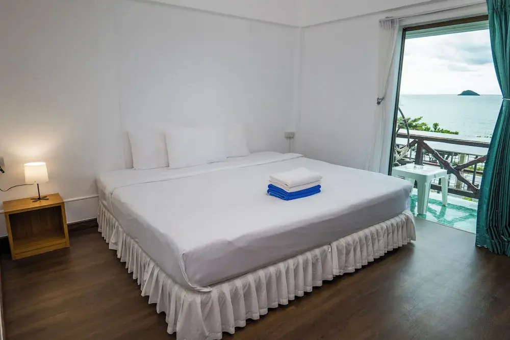 Standard room with balcony