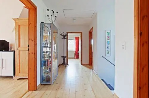 1 Private Single, 1 Twin Room. 3 Persons (4203)