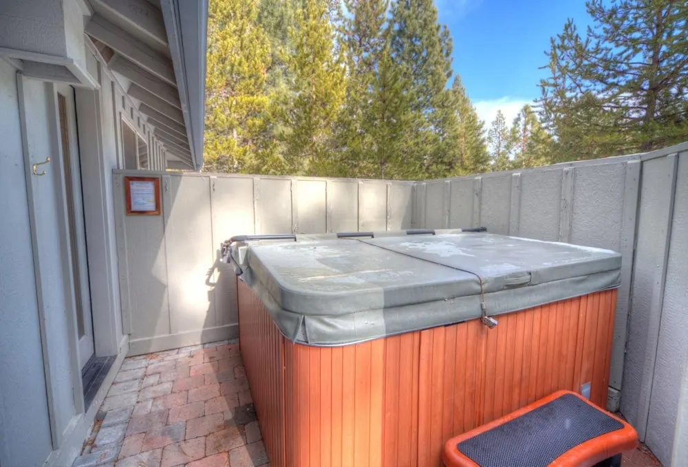 Poplar Lane #19 by Village Properties at Sunriver