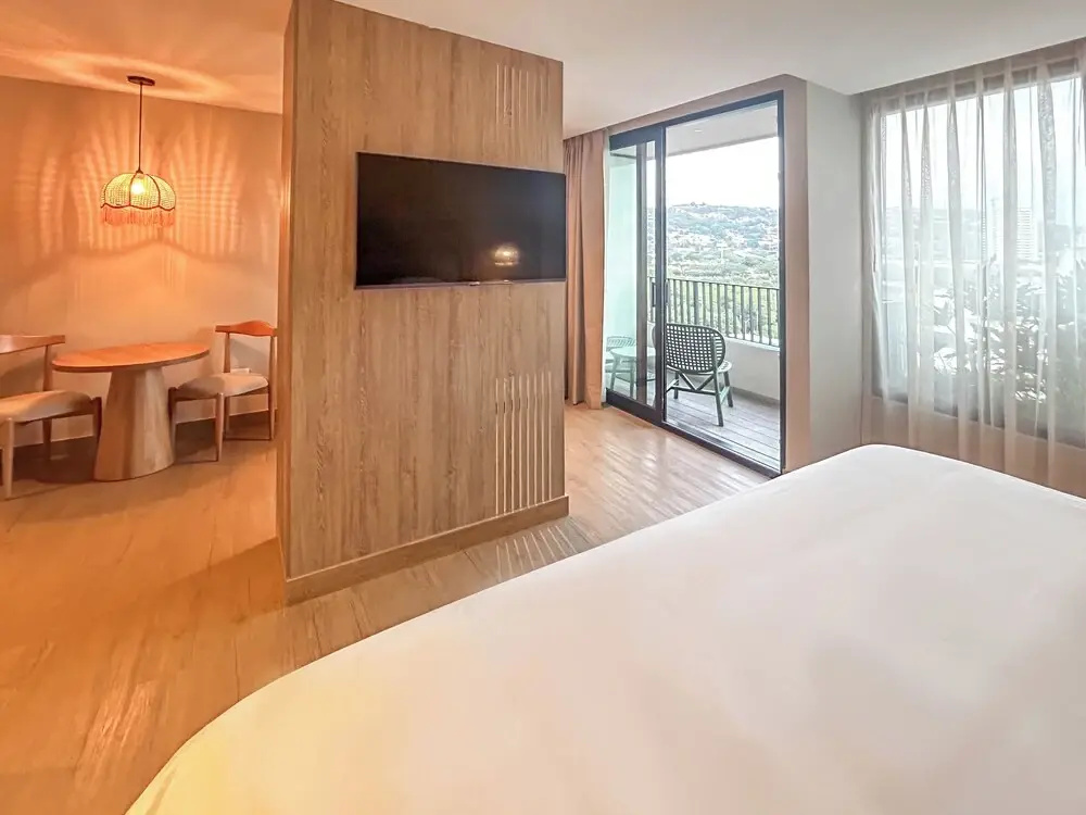 Premium Double room with balcony and with city view (full double bed)