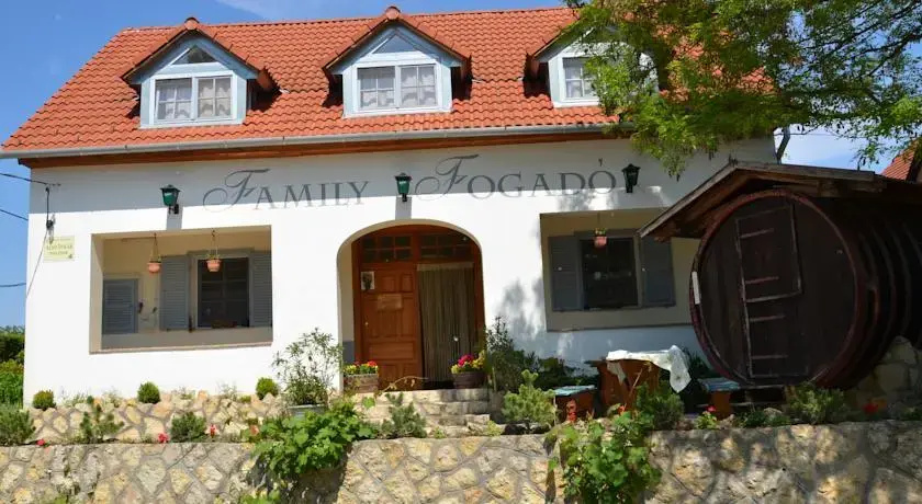 Family Fogadó