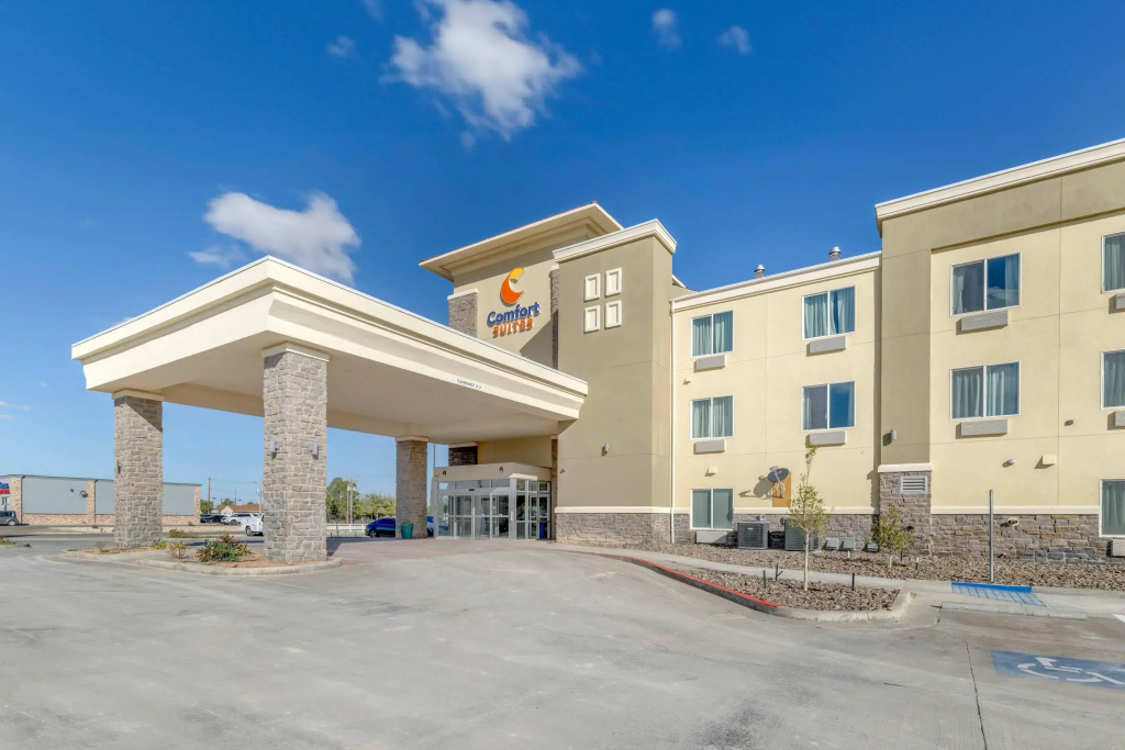Comfort Suites Pecos