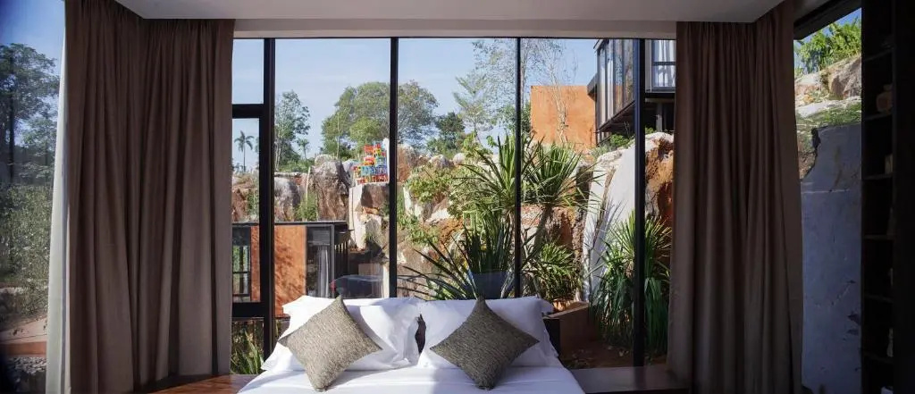 Balcony & Terrace