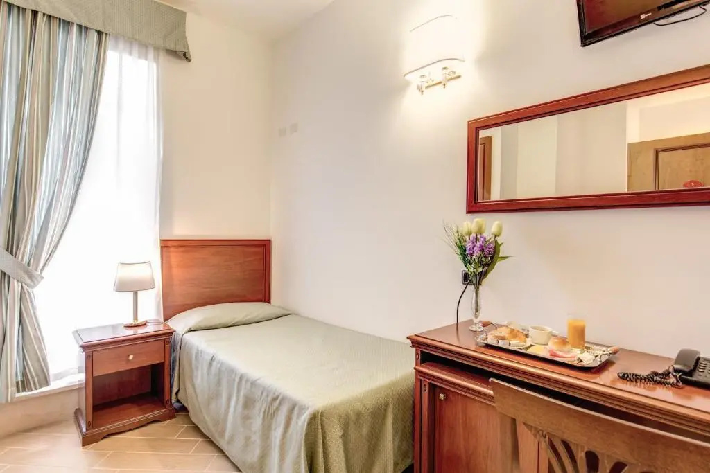 Standard Single room