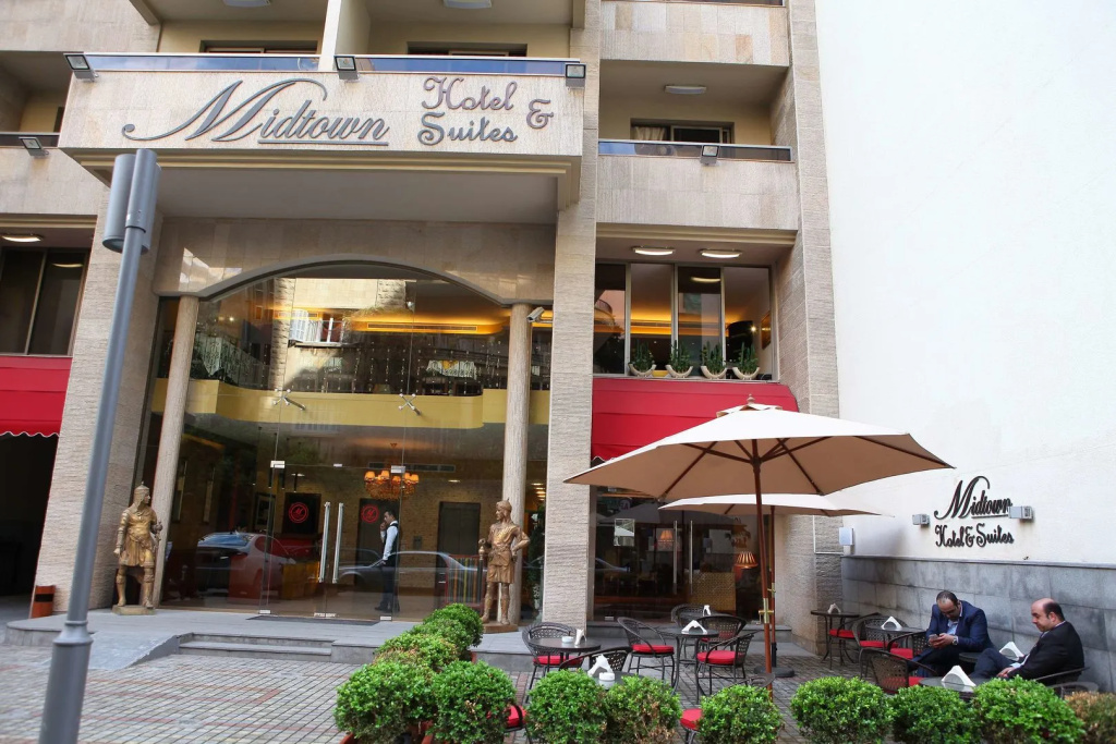 MidTown Hotel & Suites