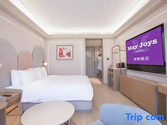 Business Double room (full double bed)