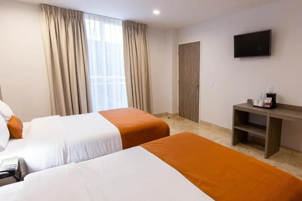Deluxe Double room with balcony (full double bed)