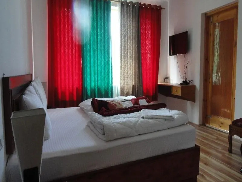 豪華單人房單人床