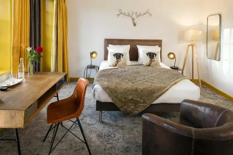 Contact Hôtels Le Savigny & Spa - Chambres