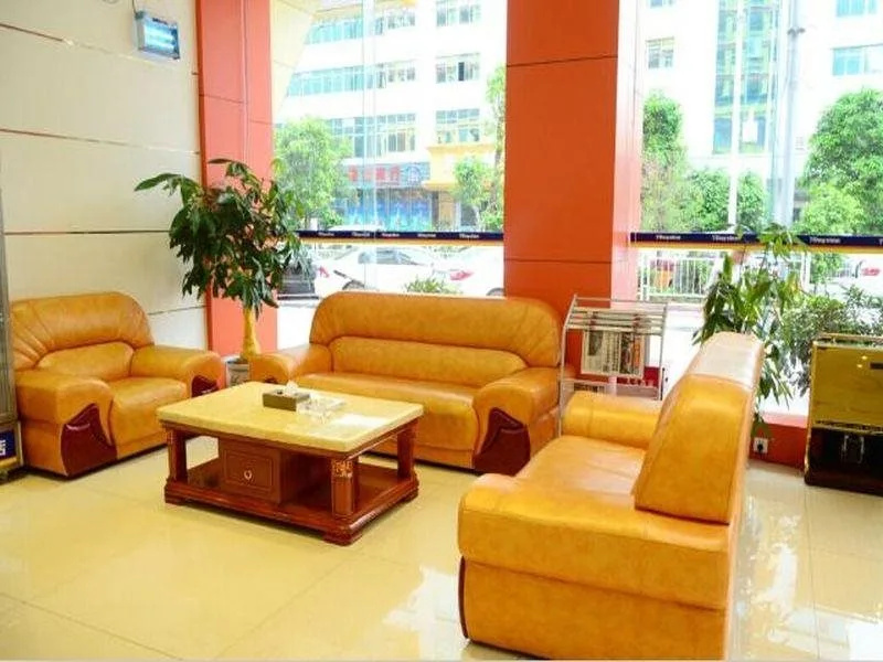 Lobby & Reception