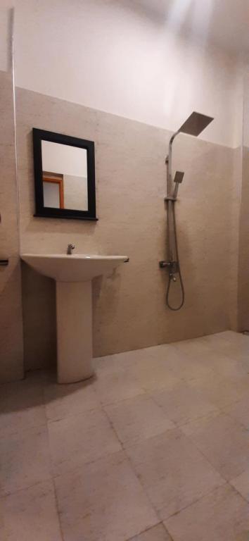Serendib Guest House