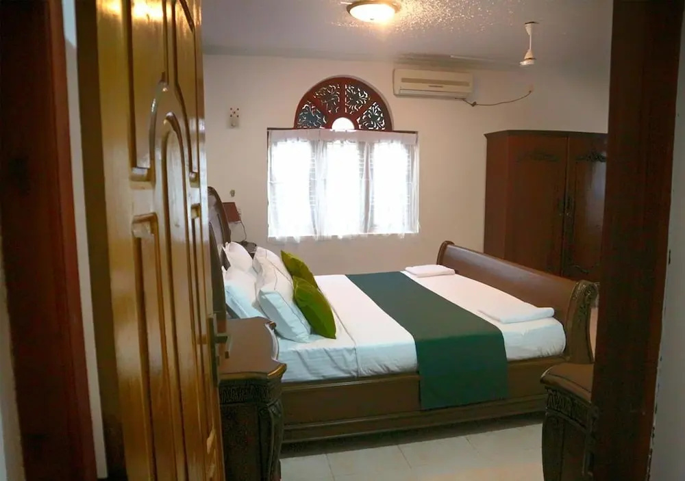 Economy room