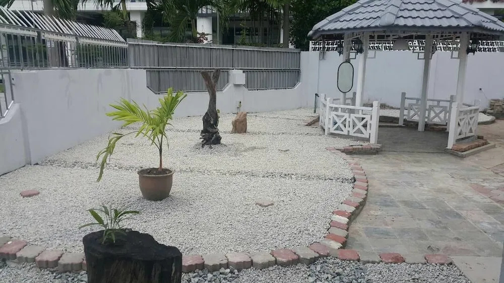 Usj Subang House