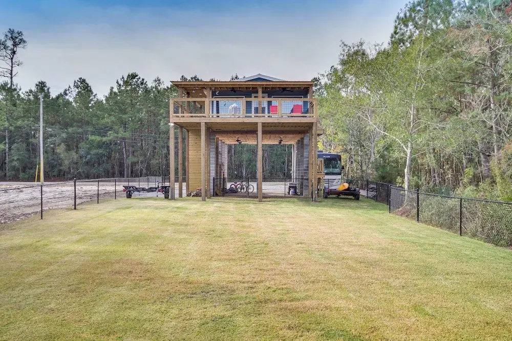 Bay St Louis Home w/ Private Dock + Kayaks!