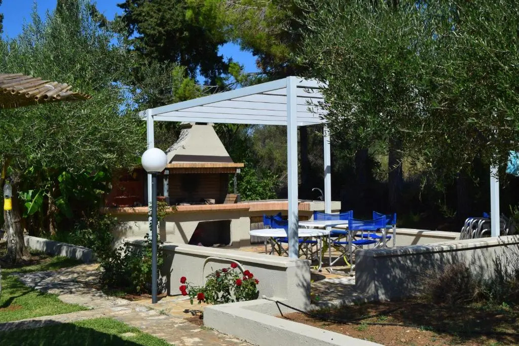 Simatos Apartments and Studios - 2