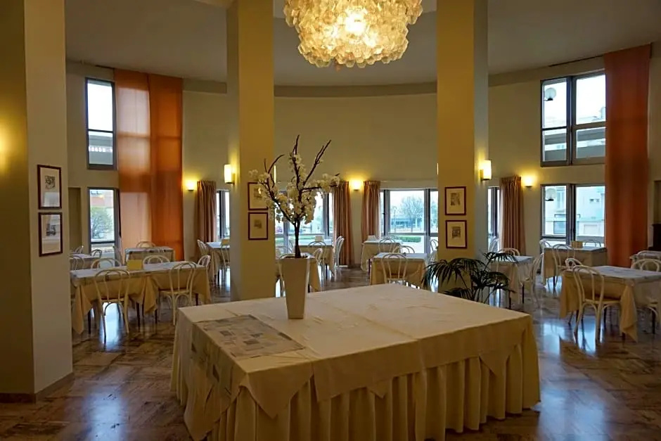 Hotel photo 28