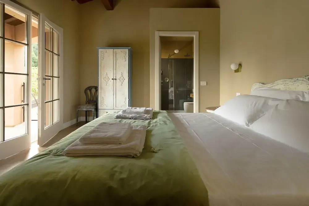 Standard Double room with balcony and with garden view (full double bed)